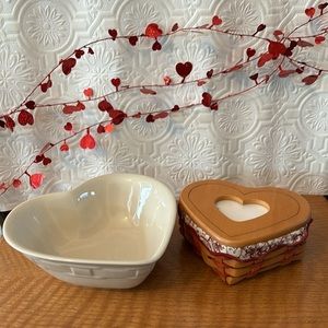Longaberger 2000 Valentines picture frame basket plus Heart dish